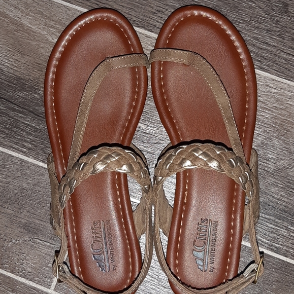 Sandals - Picture 3 of 5